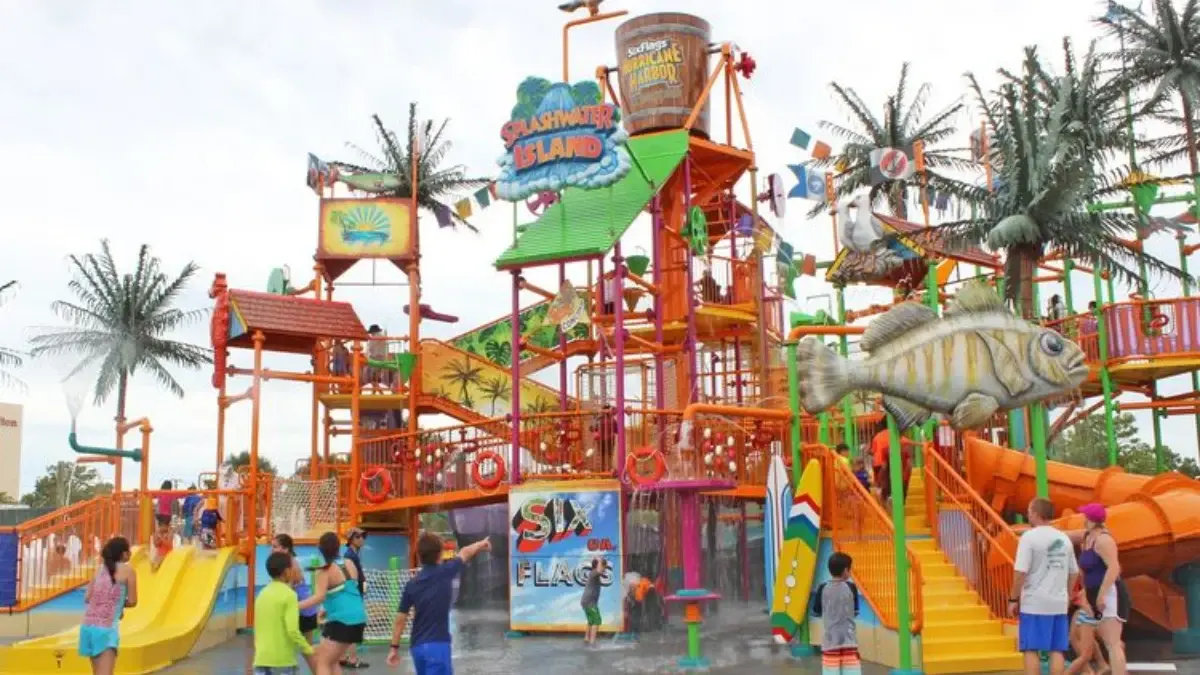 Six Flags Hurricane Harbor, Los Angeles