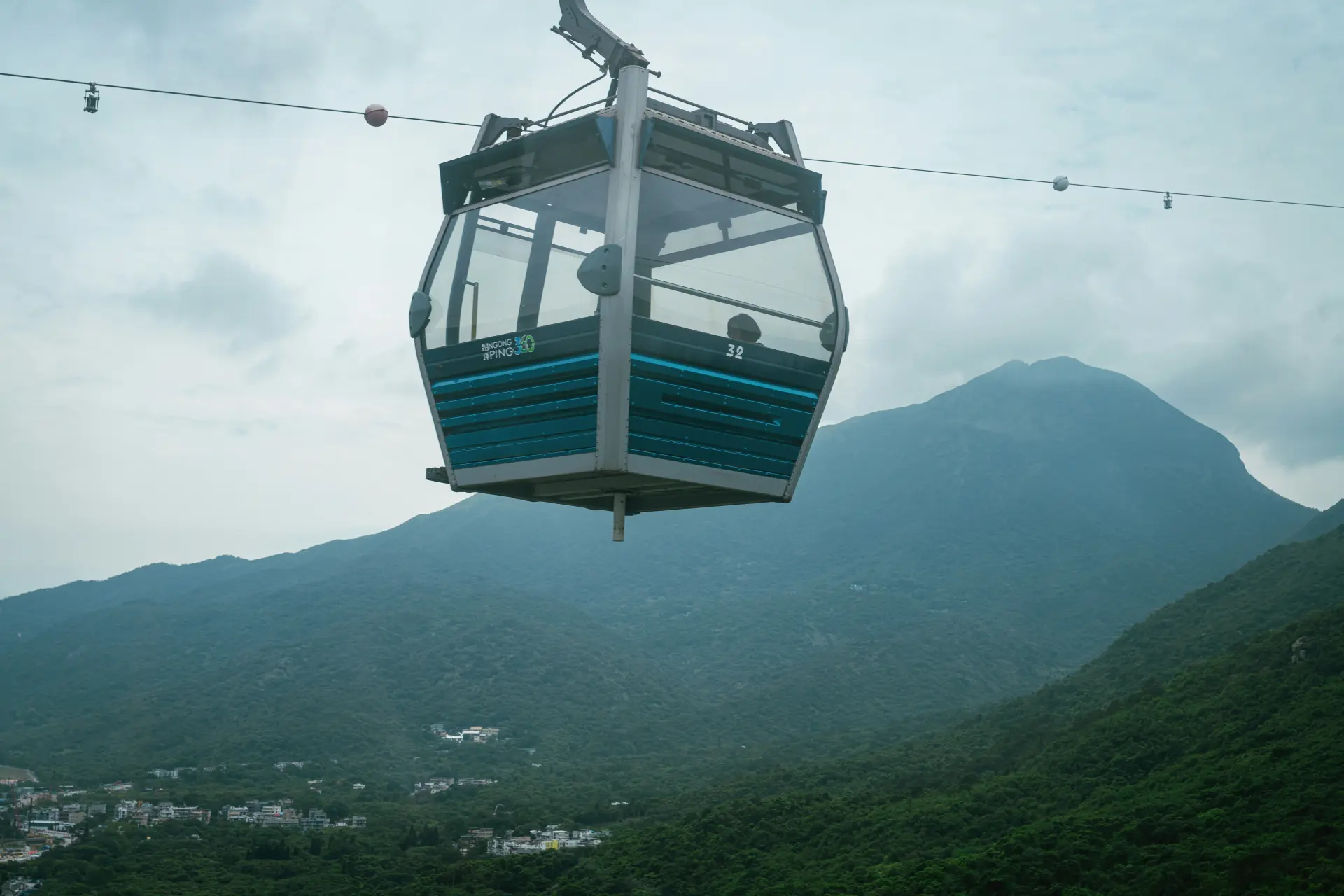 Ngong Ping 360 Cable Car