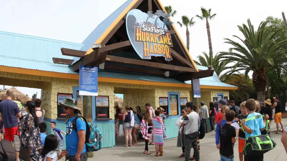 Six Flags Hurricane Harbor, Concord